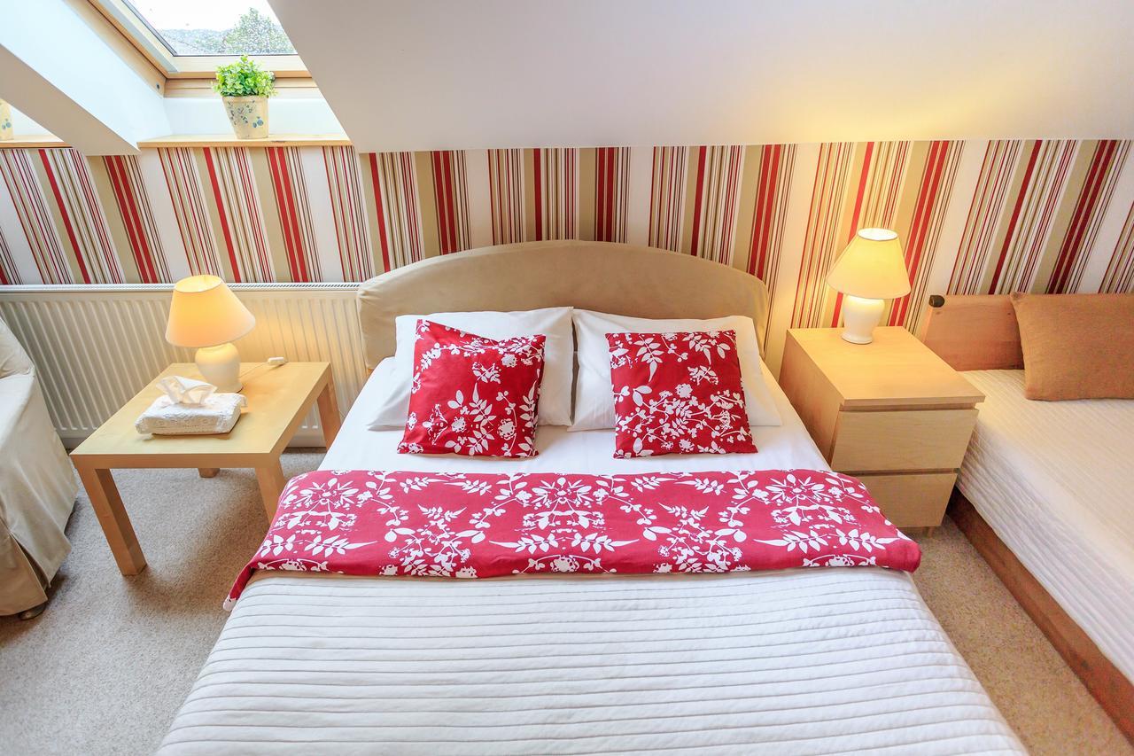 B&B Kamelia Komorniki  Εξωτερικό φωτογραφία