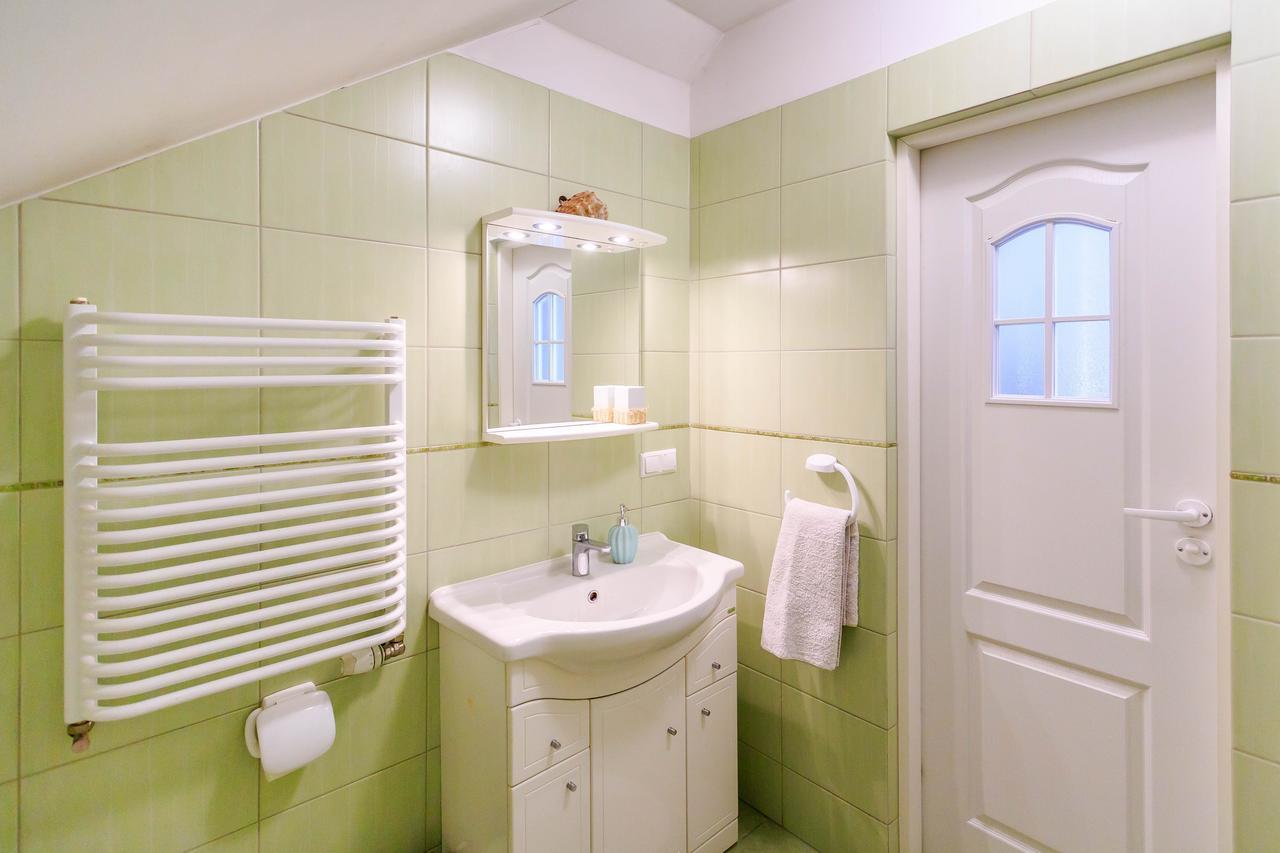 B&B Kamelia Komorniki  Εξωτερικό φωτογραφία